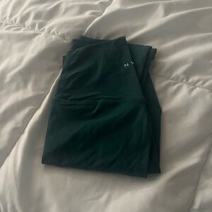 NVGTN Signature 2.0 Pine Leggings